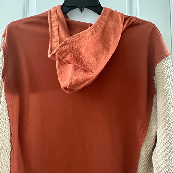 Rust Orange & Cream Hoodie With Textured Sleeves By Liam & Co. XL 50% Polyester - Picture 9 of 9